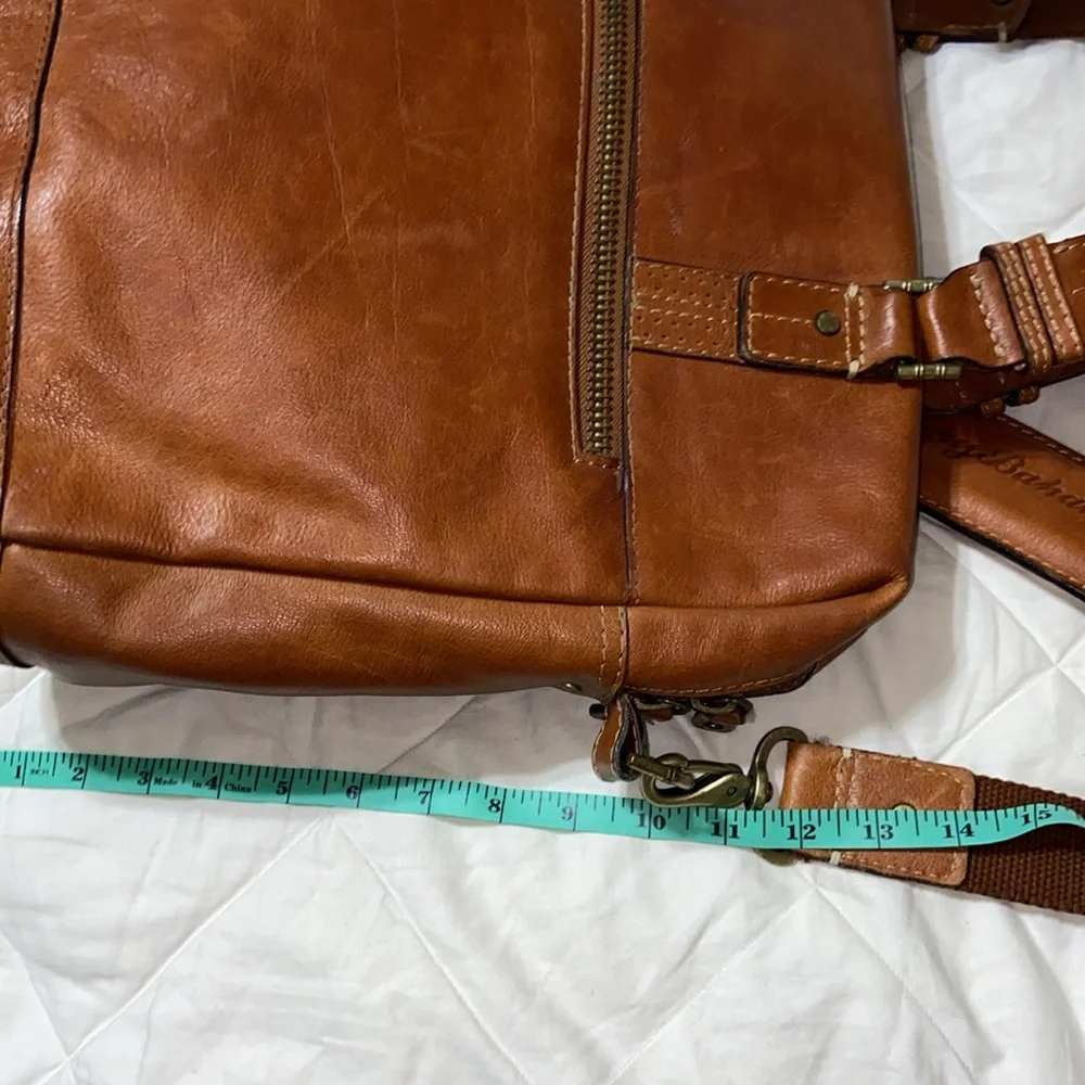 Gorgeous Tommy Bahama Leather Briefcase messenger bag
